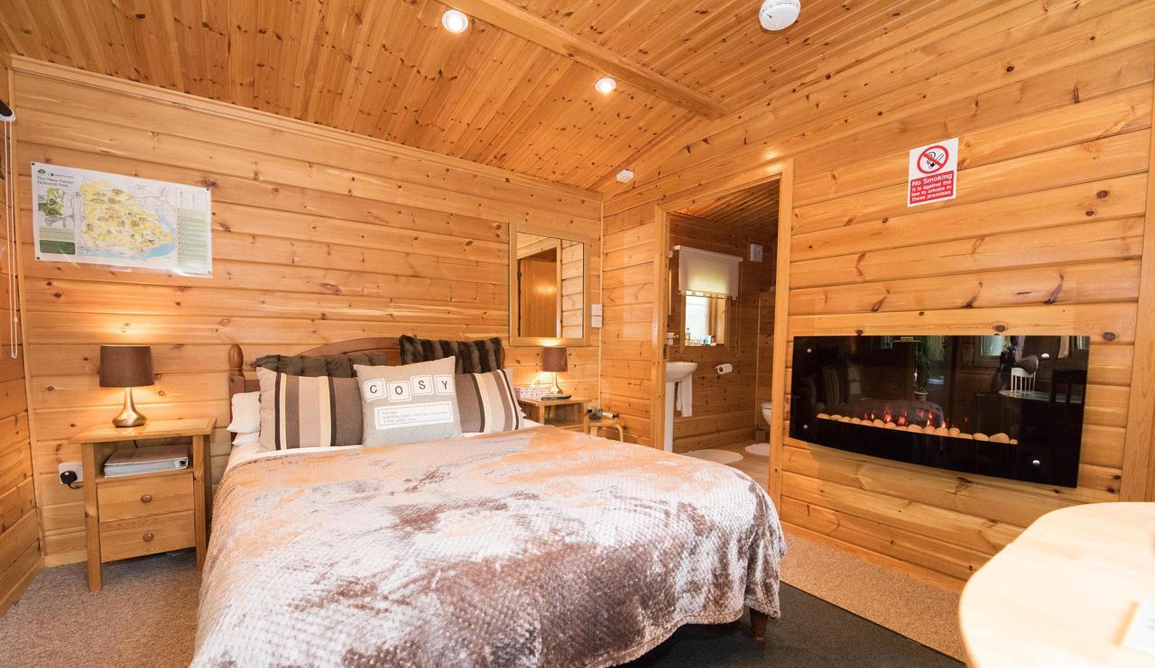 Cypress Log Cabins Accommodation Godshill  Exteriér fotografie